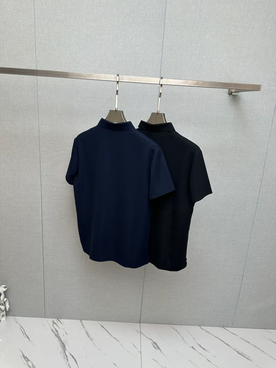 Top Quality 2026 new lapel, original customized fabric, soft to the touch. Top imported private goods, fashionable design and trendy short sleeves, without losing luxury. There is no doubt about the quality. The upper body effect is awesome, luxury official website Same Style! Size:M-4XL